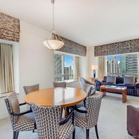 Four Seasons Hotel Miami - Luxury Private Residences Exteriör bild