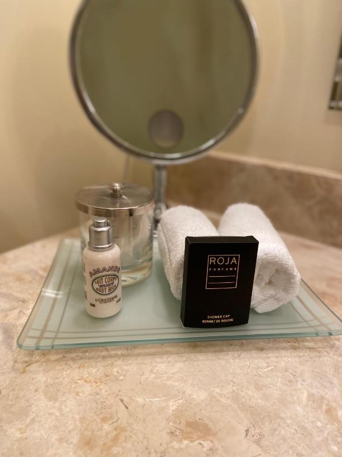 Four Seasons Hotel Miami - Luxury Private Residences Exteriör bild